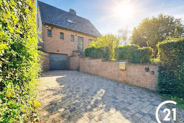 Maison à vendre à Anhée – 1/4