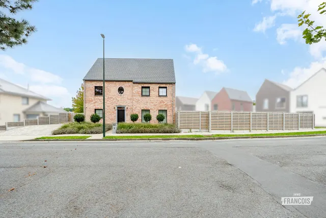 Villa te koop in Torhout – 1/10