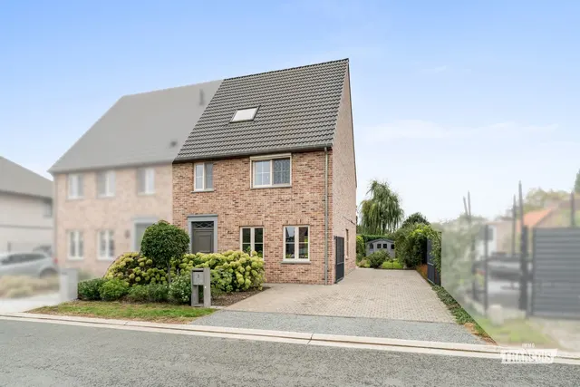 Huis te koop in Assenede – 1/10