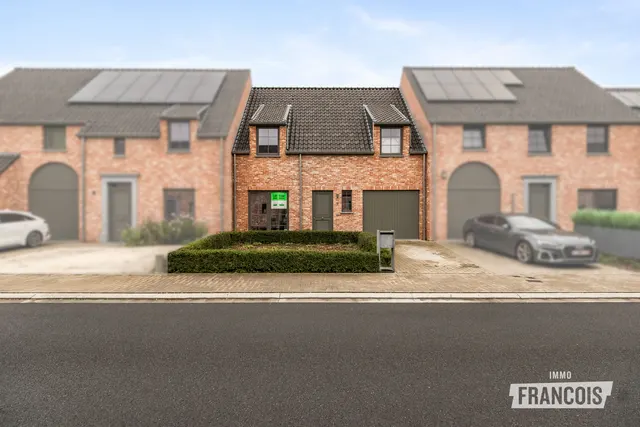 House for sale in Sint-Michiels – 1/10