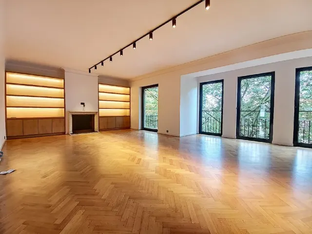 Appartement te huur in Ixelles – 1/10