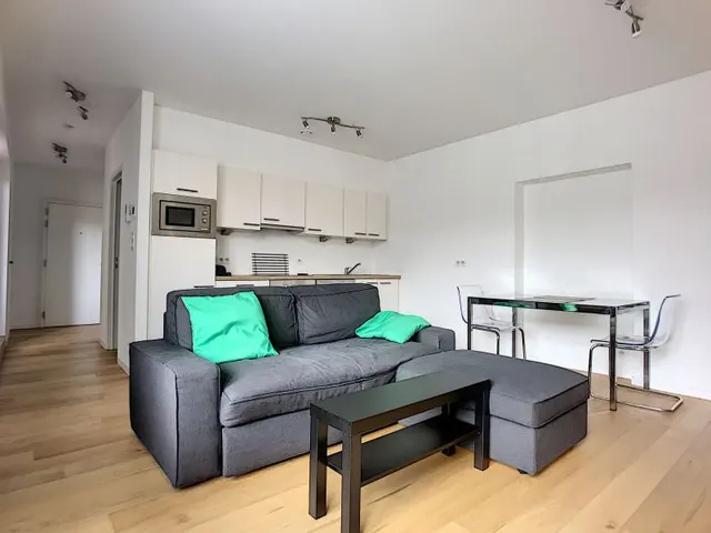 Appartement te huur in Etterbeek – 1/10