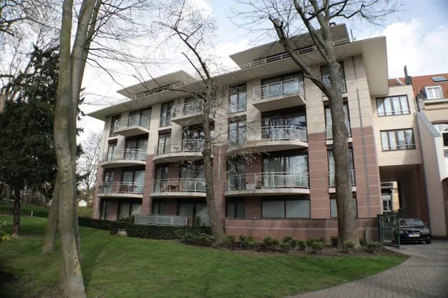 Appartement te huur in Etterbeek – 1/10