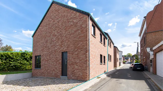 Maison à vendre à Mont-sur-Marchienne – 1/10