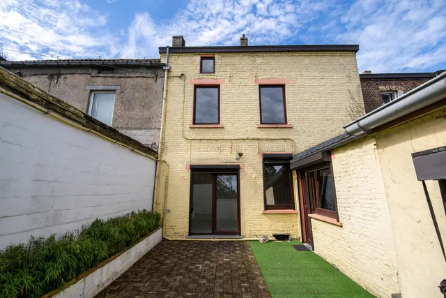 Maison à vendre à Marchienne-Au-Pont – 1/10