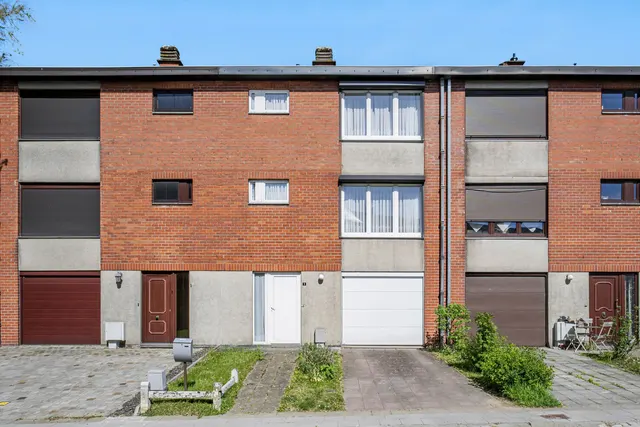 Huis te koop in Nivelles – 1/10