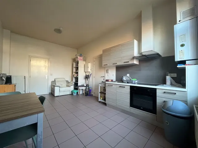 Appartement à louer à Leuze-en-Hainaut – 1/9