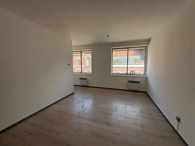 Appartement te huur in Péruwelz – 1/6
