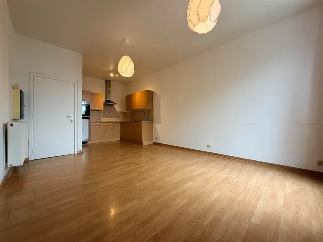 Appartement te huur in Tournai – 1/8