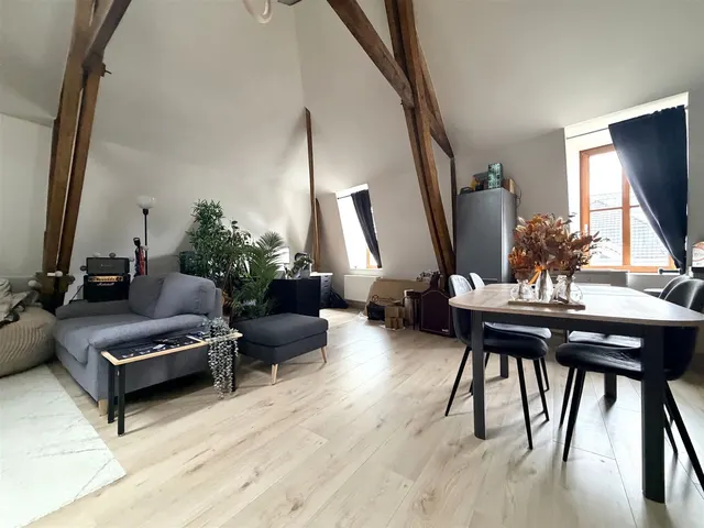 Appartement te huur in Tournai – 1/8