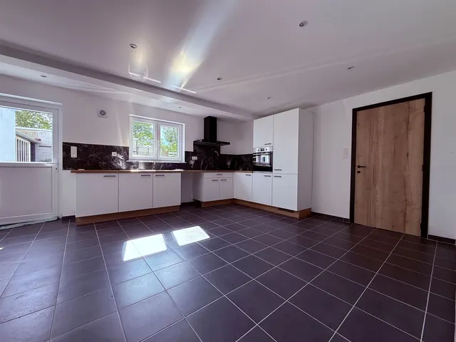Huis te huur in Péruwelz – 1/10