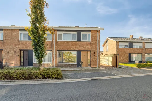 Huis à vendre à Deinze – 1/10