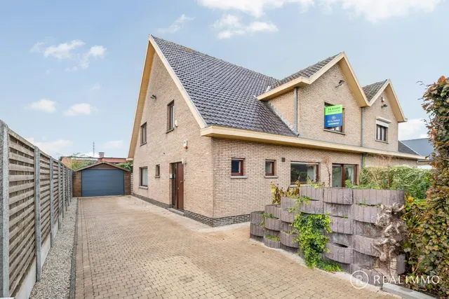 Huis te koop in Waregem – 1/10
