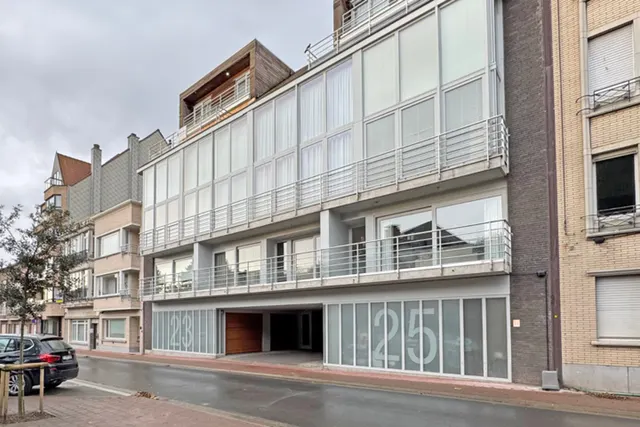 Gesloten garagebox à vendre à Knokke-Heist