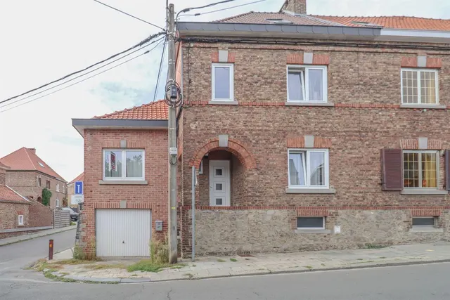 Huis te huur in Saint-Servais – 1/10