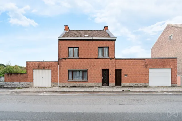 Huis te koop in Couillet – 1/10