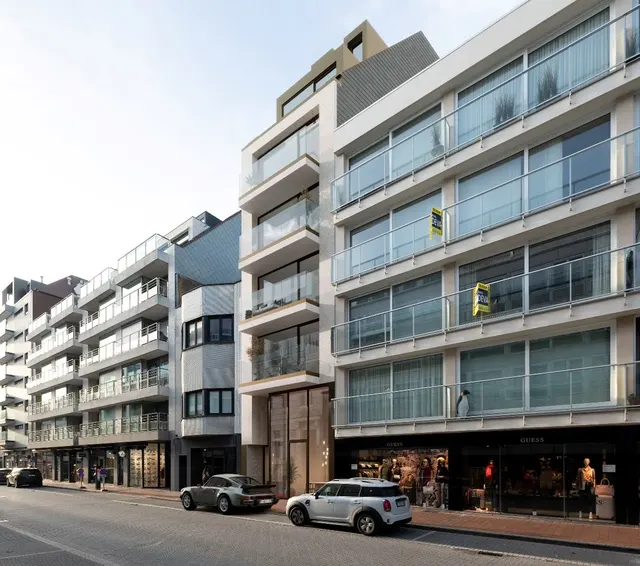 Appartement te koop in Knokke – 1/5