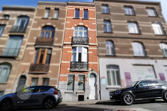 House for sale in Schaerbeek – 1/10