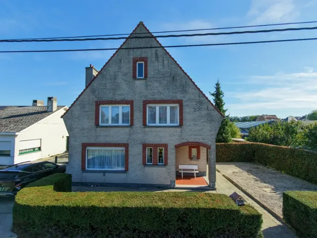 Woning te koop in Denderhoutem – 1/10