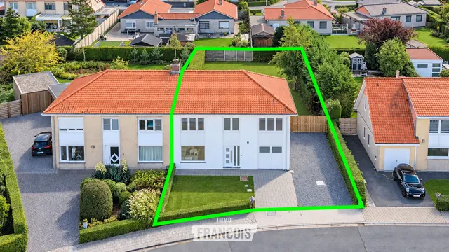 Huis te koop in Leffinge – 1/10