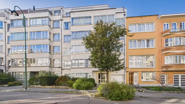 Appartement te koop in Molenbeek-Saint-Jean – 1/10