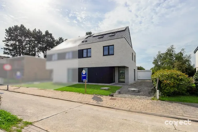 Huis te koop in Sijsele – 1/10