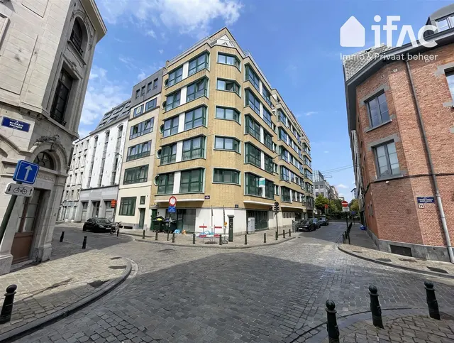 Studio te koop in Brussel – 1/10
