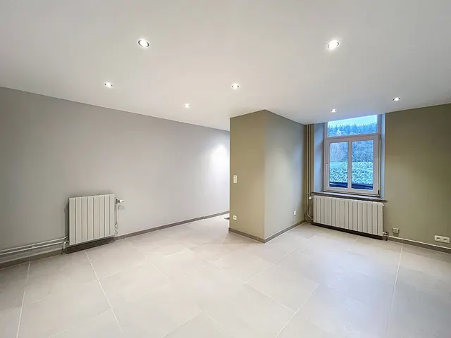 Maison à louer à Yvoir – 1/10