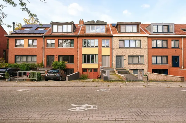 Huis te koop in Mortsel – 1/10