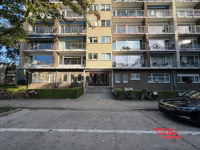 Appartement à louer à Sint-Andries – 1/9