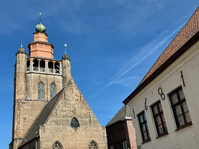 Charmant huis te koop in Brugge – 1/10