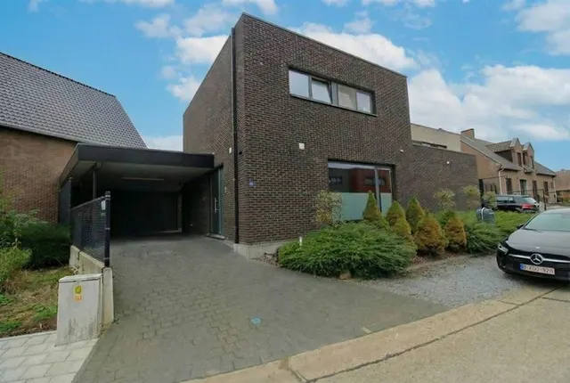 Maison à vendre à Maasmechelen – 1/10