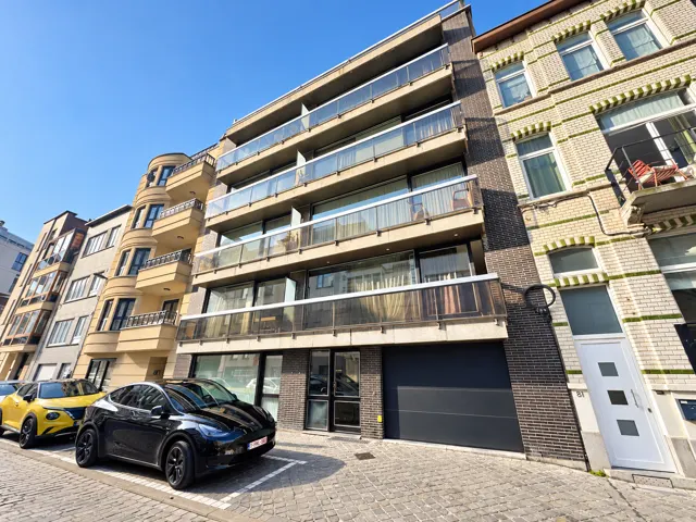 Appartement te koop in Oostende – 1/10