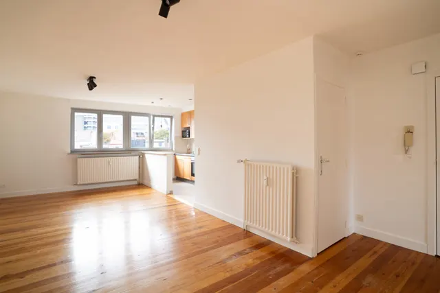 Appartement te huur in Etterbeek – 1/10