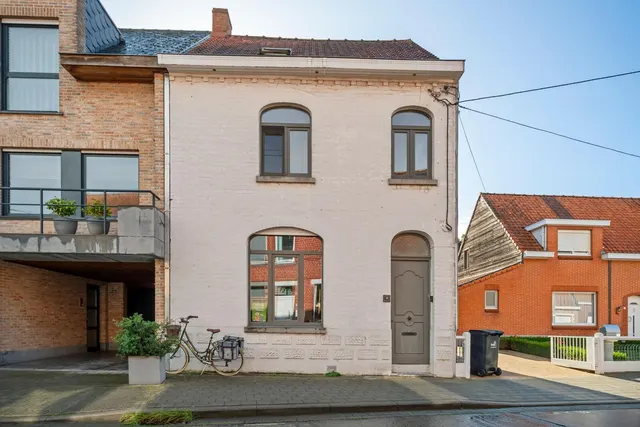 Huis te koop in Rollegem – 1/10