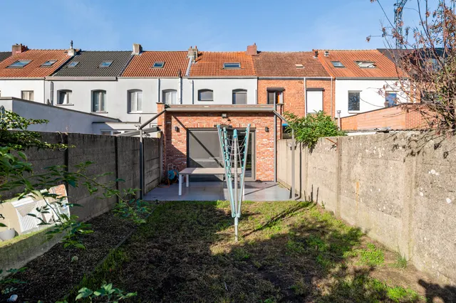 Huis te koop in Merksem – 1/10