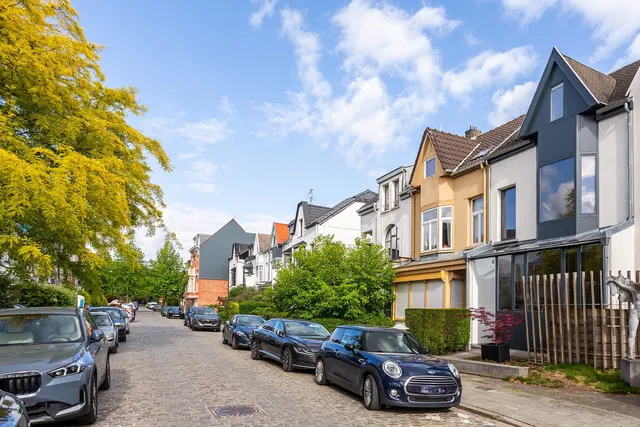 Huis te koop in Berchem – 1/10