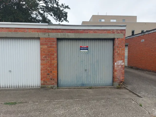 Gesloten garagebox te koop in Antwerpen – 1/4