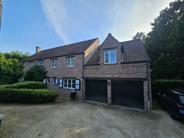 Villa à louer à Waterloo – 1/10