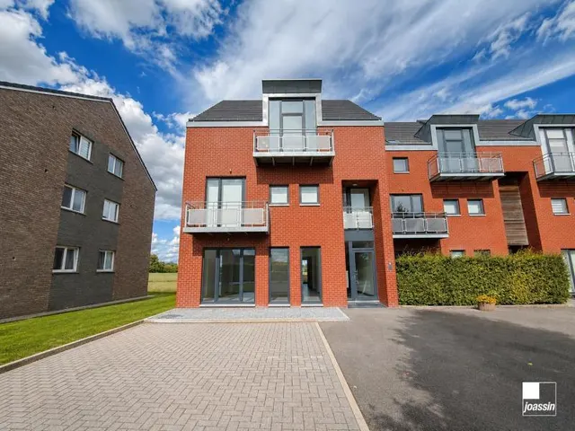 Appartement te koop in Awans – 1/10