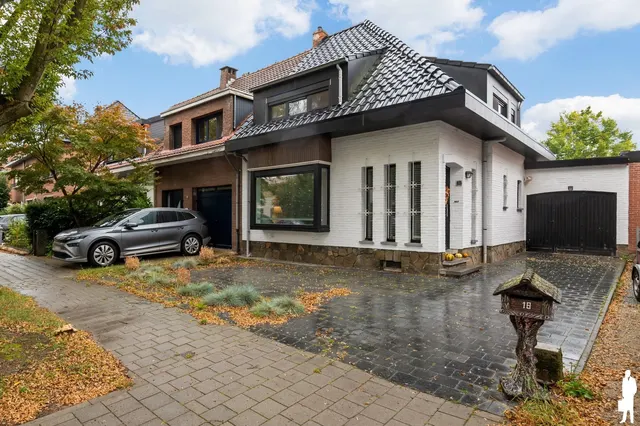 Huis te koop in Edegem – 1/10