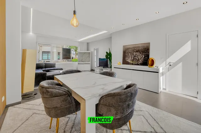 Huis te koop in Oostende – 1/10