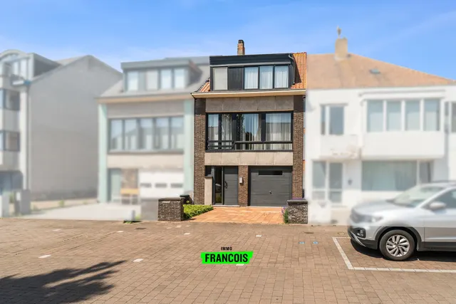 Huis te koop in Oostende – 1/10