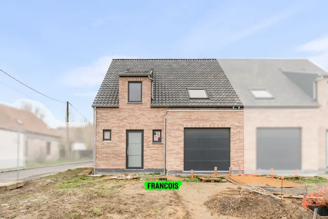 Huis te koop in Celles – 1/10