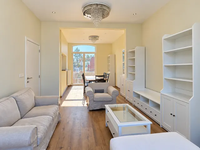Appartement te huur in Etterbeek – 1/10