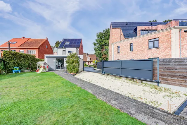 Huis te koop in Malle – 1/10