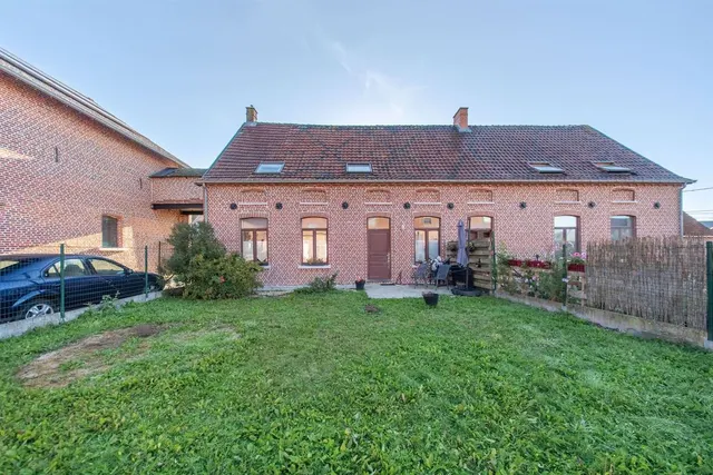 Huis te koop in Anvaing – 1/10