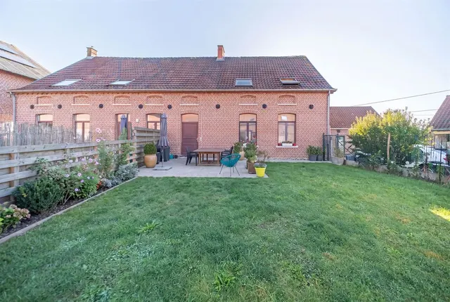 Huis te koop in Anvaing – 1/10