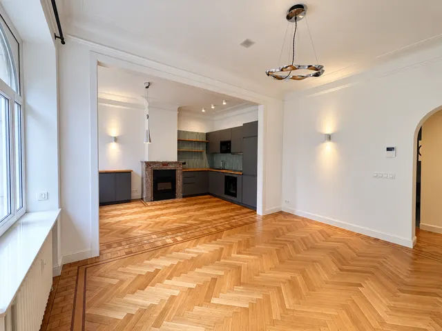 Appartement te koop in Forest – 1/10