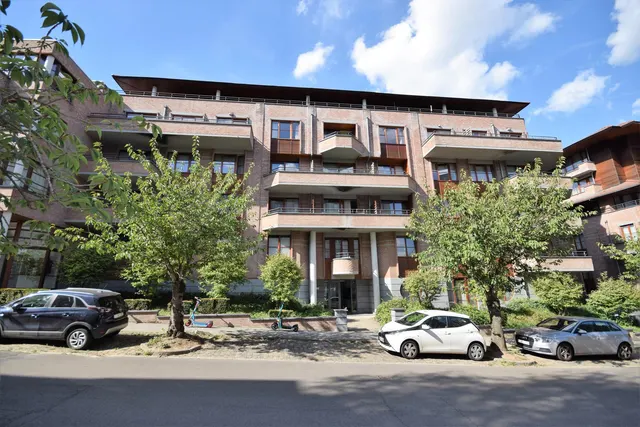Appartement te koop in Auderghem – 1/10